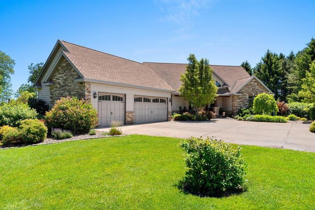 5317 S 10th STREET, Manitowoc, WI 54220