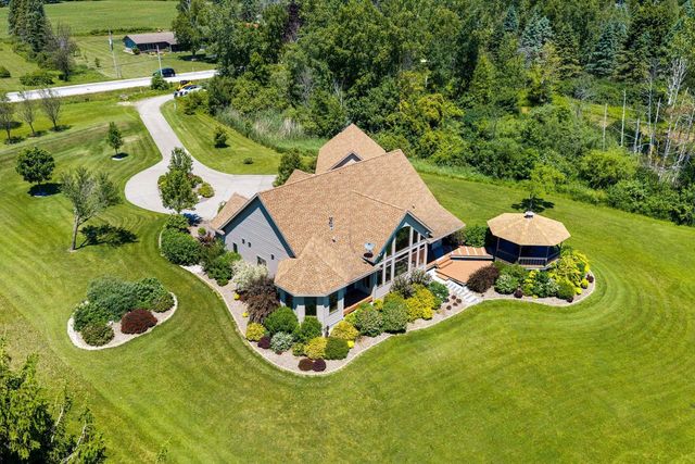 5317 S 10th STREET, Manitowoc, WI 54220