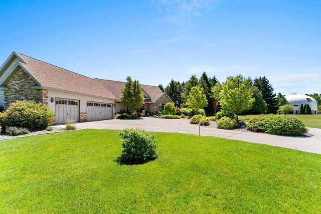5317 S 10th STREET, Manitowoc, WI 54220
