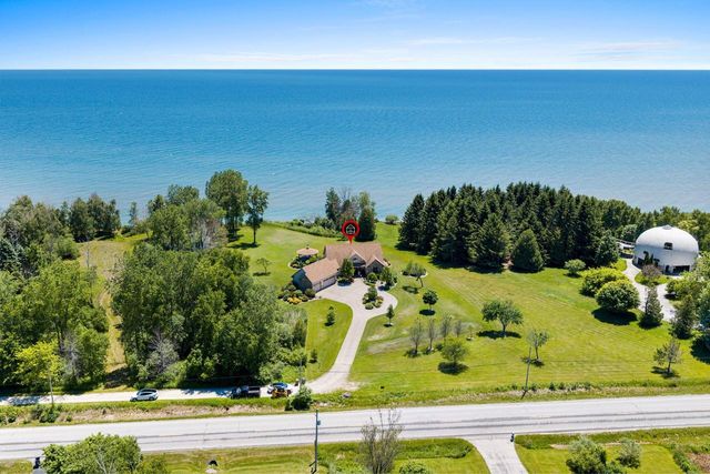 5317 S 10th STREET, Manitowoc, WI 54220