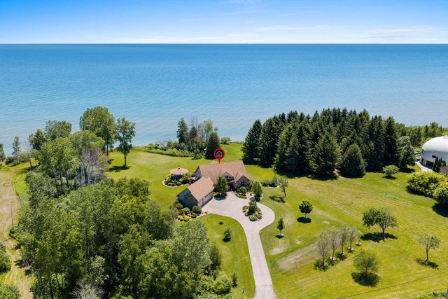 5317 S 10th STREET, Manitowoc, WI 54220