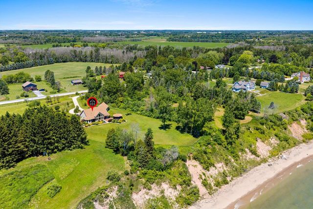 5317 S 10th STREET, Manitowoc, WI 54220