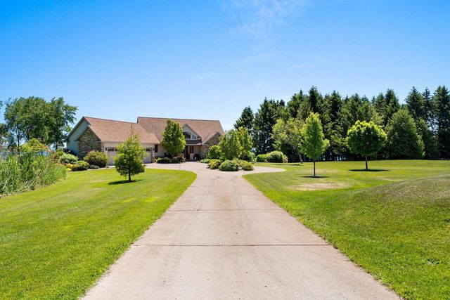 5317 S 10th STREET, Manitowoc, WI 54220