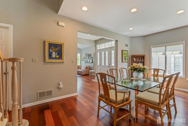 25 Leeds Lane, Monroe, NJ 08831