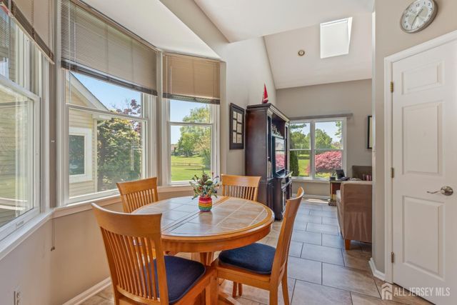 25 Leeds Lane, Monroe, NJ 08831