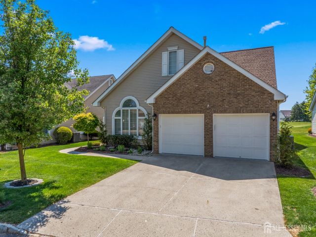 25 Leeds Lane, Monroe, NJ 08831