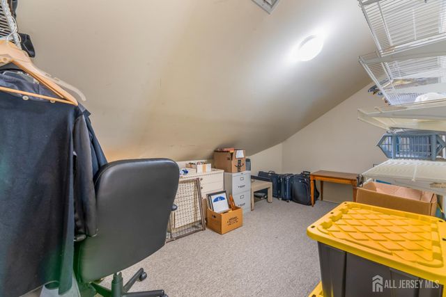 25 Leeds Lane, Monroe, NJ 08831