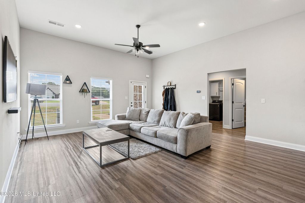 122 Honor Cove, Senatobia, MS 38668 — photo 5