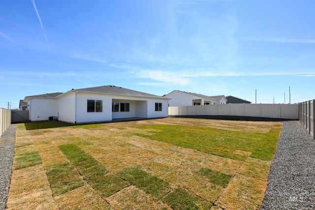 5522 Sparky Ave, Caldwell, ID 83607