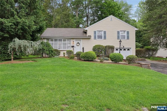 48 Rutgers Street, Closter, NJ 07624