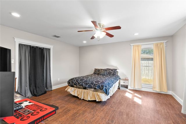 4810 Calallen Dr, Corpus Christi, TX 78410