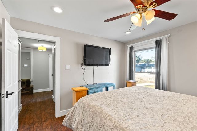 4810 Calallen Dr, Corpus Christi, TX 78410