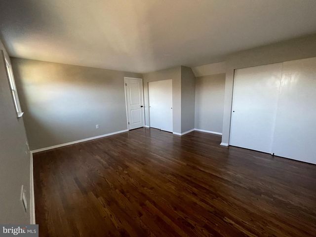 140 CASTLE HEIGHTS AVE, Pennsville, NJ 08070