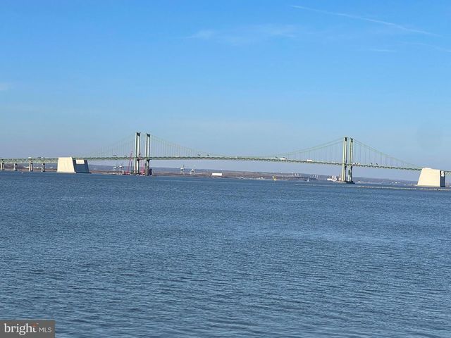 140 CASTLE HEIGHTS AVE, Pennsville, NJ 08070