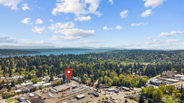12000 31st Avenue NE, Seattle, WA 98125
