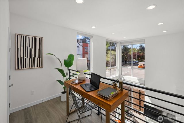 12000 31st Avenue NE, Seattle, WA 98125