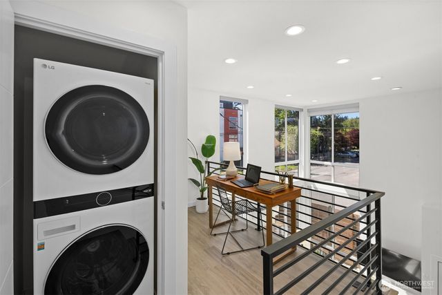 12000 31st Avenue NE, Seattle, WA 98125
