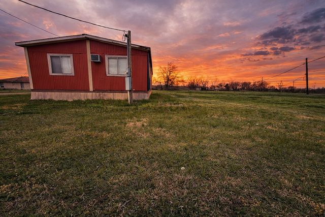 200 Olive Street, Emhouse, TX 75110