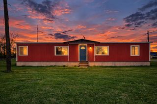 200 Olive Street, Emhouse, TX 75110