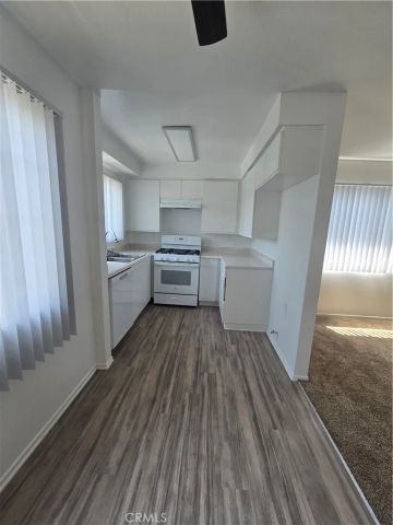 618 W Dryden Street 208, Glendale, CA 91202