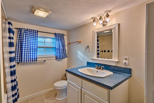 930 NW 29TH PLACE, Gainesville, FL 32609