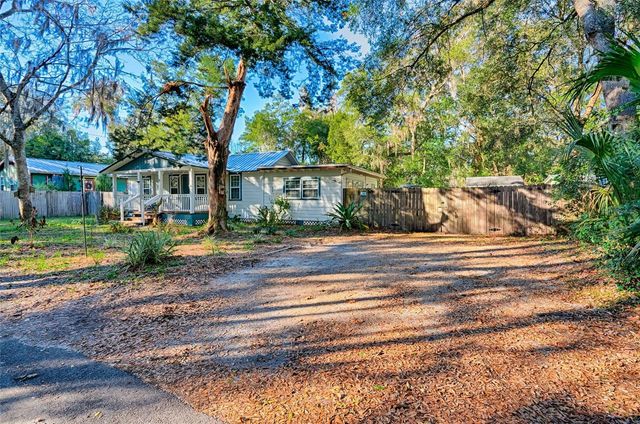 930 NW 29TH PLACE, Gainesville, FL 32609