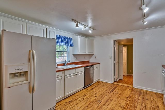 930 NW 29TH PLACE, Gainesville, FL 32609