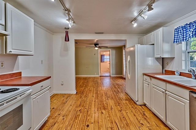 930 NW 29TH PLACE, Gainesville, FL 32609