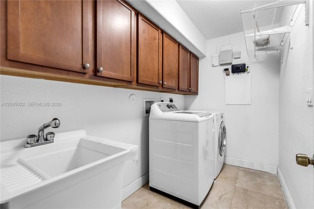 19529 SW 80th Court, Cutler Bay, FL 33157