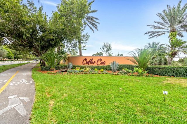 19529 SW 80th Court, Cutler Bay, FL 33157