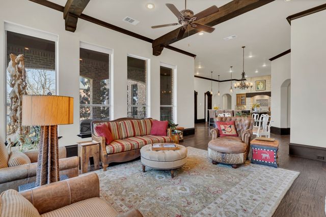 715 Winding Bend Circle, Highland Village, TX 75077