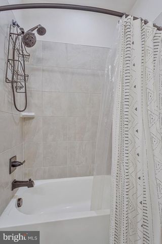 10910 PRESIDENTIAL PKWY, Upper Marlboro, MD 20772