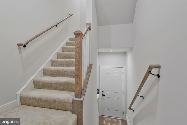 10910 PRESIDENTIAL PKWY, Upper Marlboro, MD 20772