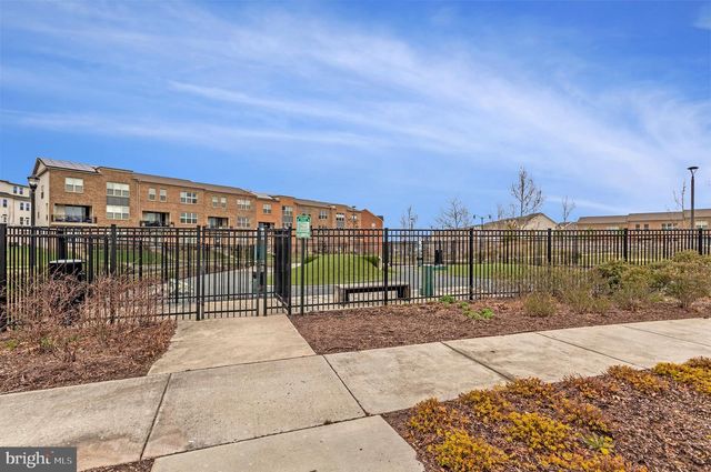 10910 PRESIDENTIAL PKWY, Upper Marlboro, MD 20772