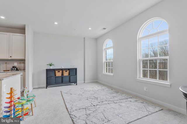 10910 PRESIDENTIAL PKWY, Upper Marlboro, MD 20772