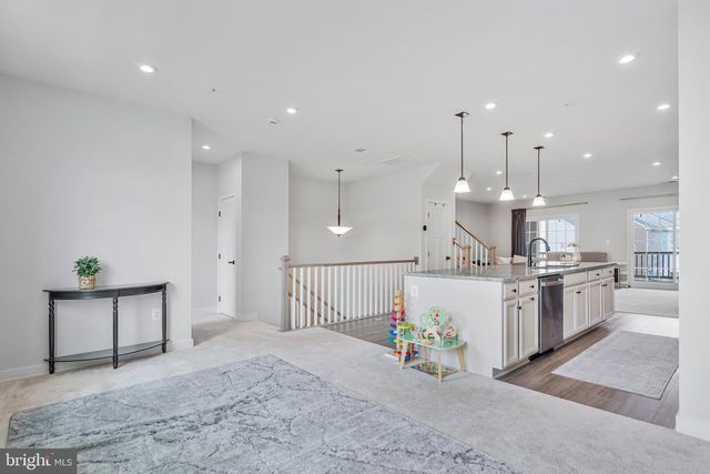 10910 PRESIDENTIAL PKWY, Upper Marlboro, MD 20772