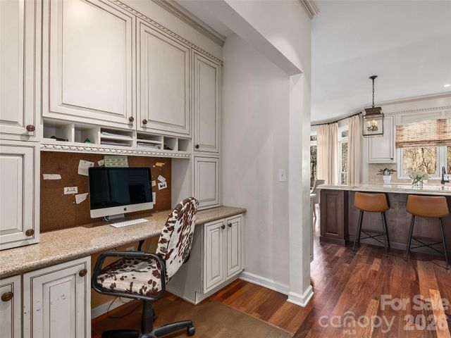 335 Red Fox Circle, Asheville, NC 28803