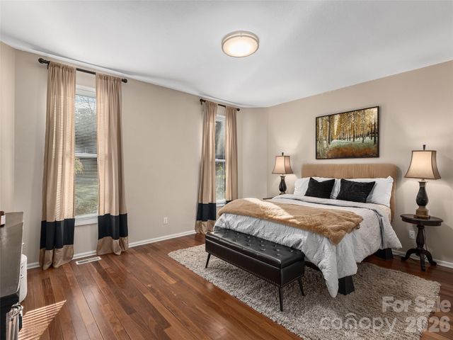 335 Red Fox Circle, Asheville, NC 28803