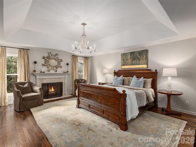 335 Red Fox Circle, Asheville, NC 28803