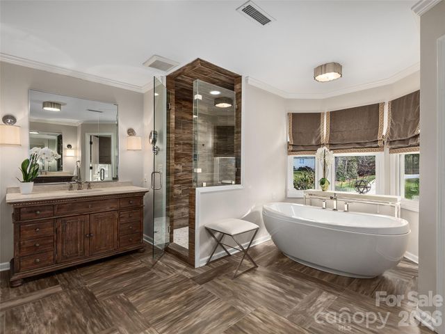 335 Red Fox Circle, Asheville, NC 28803