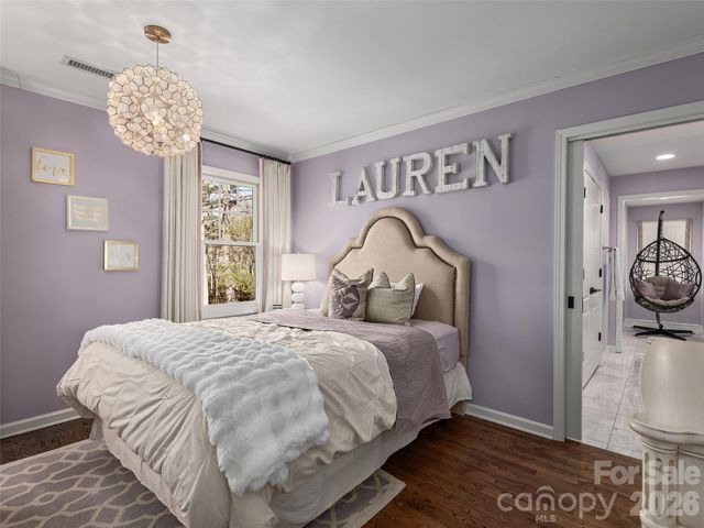 335 Red Fox Circle, Asheville, NC 28803