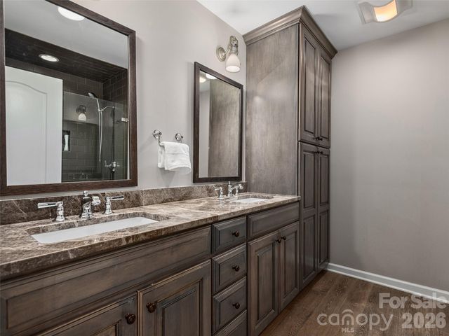 335 Red Fox Circle, Asheville, NC 28803