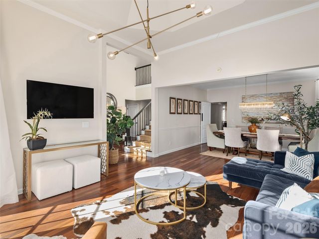 335 Red Fox Circle, Asheville, NC 28803