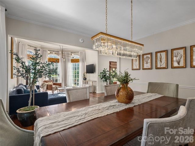 335 Red Fox Circle, Asheville, NC 28803