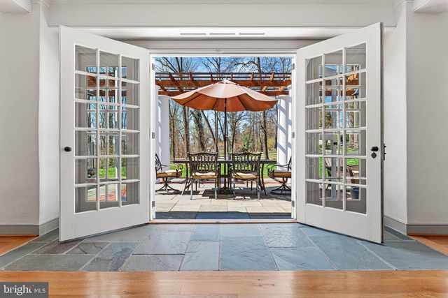 207 CARRIAGE, Newtown Square, PA 19073