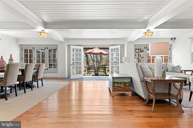 207 CARRIAGE, Newtown Square, PA 19073
