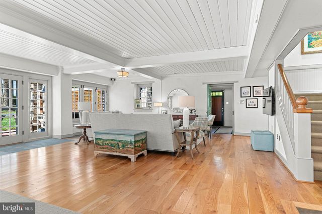 207 CARRIAGE, Newtown Square, PA 19073