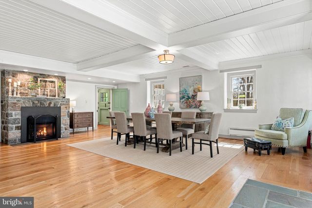 207 CARRIAGE, Newtown Square, PA 19073