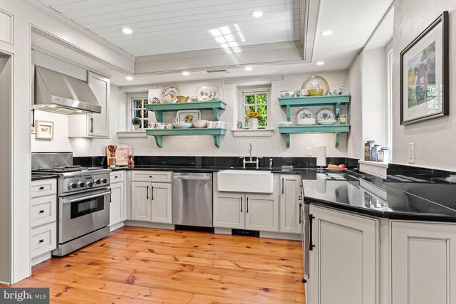 207 CARRIAGE, Newtown Square, PA 19073