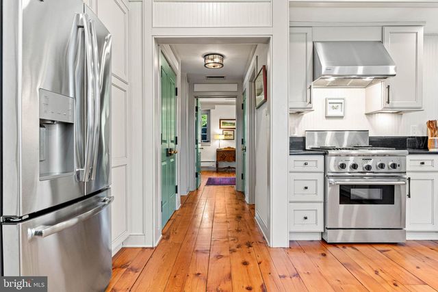207 CARRIAGE, Newtown Square, PA 19073